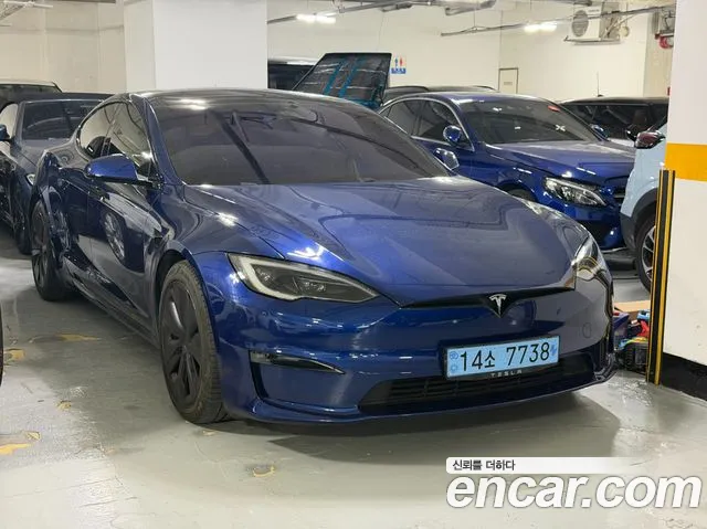 Tesla Model S — Фото автомобиля 2
