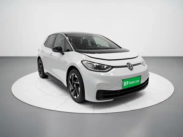Volkswagen ID.3 — Фото автомобиля 3