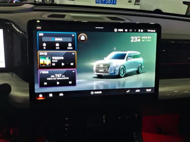 GAC Trumpchi GS8 — Фото автомобиля 13