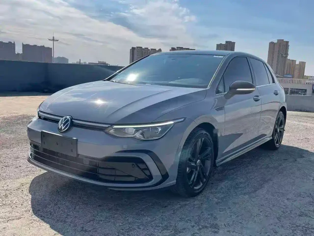 Фотография автомобиля — Volkswagen Golf