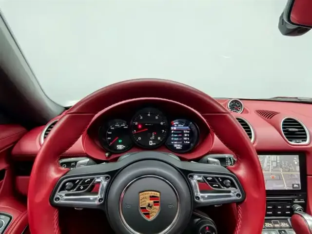 Porsche 718 — Фото автомобиля 9