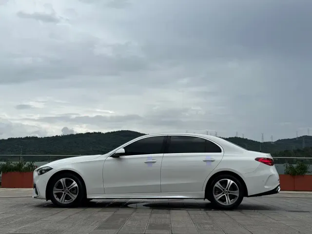 Mercedes-Benz C-Class — Фото автомобиля 10