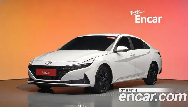 Фотография автомобиля — Hyundai Avante CN7