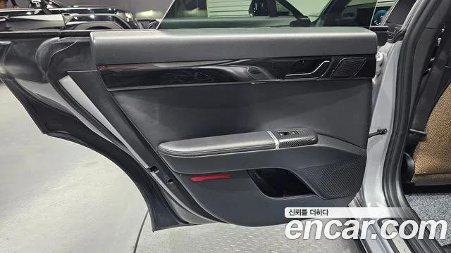 Hyundai Grandeur Grandeur (GN7) 3.5 LPG 2WD (Такси) — Фото автомобиля 25