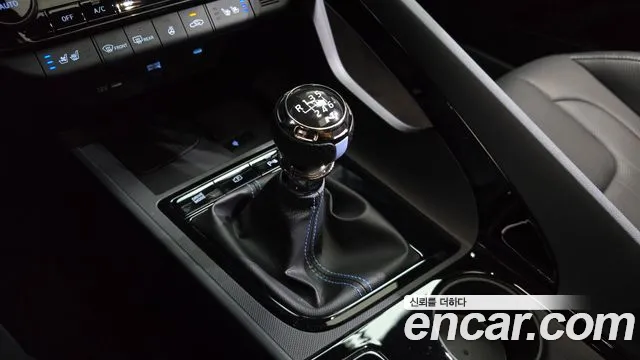Hyundai Avante CN7 — Фото автомобиля 12