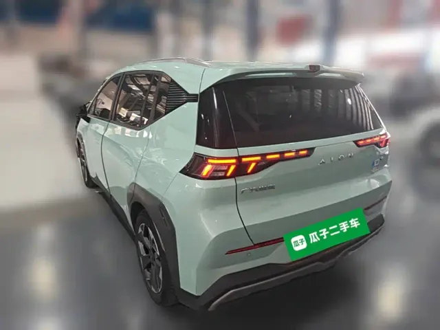 GAC Aion Y — Фото автомобиля 6