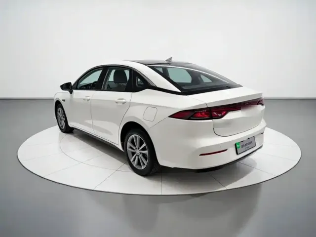 Aion AION S 2022 Mei 580 — Фото автомобиля 4