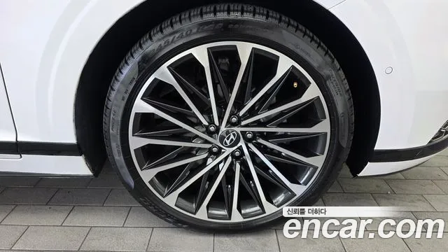 Hyundai Grandeur — Фото автомобиля 16