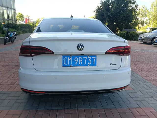 Volkswagen Bora — Фото автомобиля 7