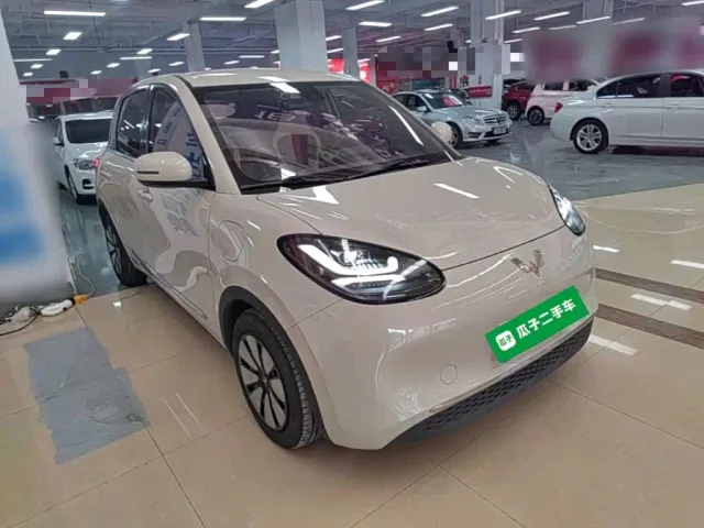 Wuling Bingo — Фото автомобиля 3