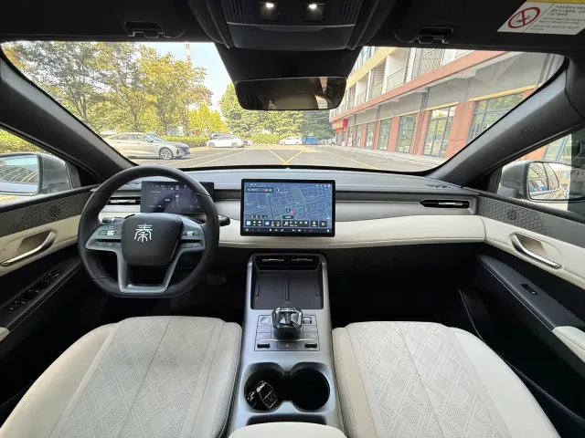 BYD Qin PLUS — Фото автомобиля 10
