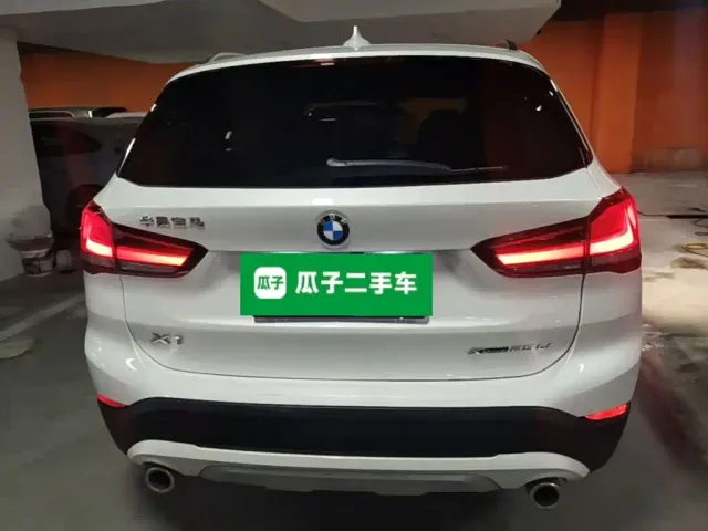 BMW X1 — Фото автомобиля 5
