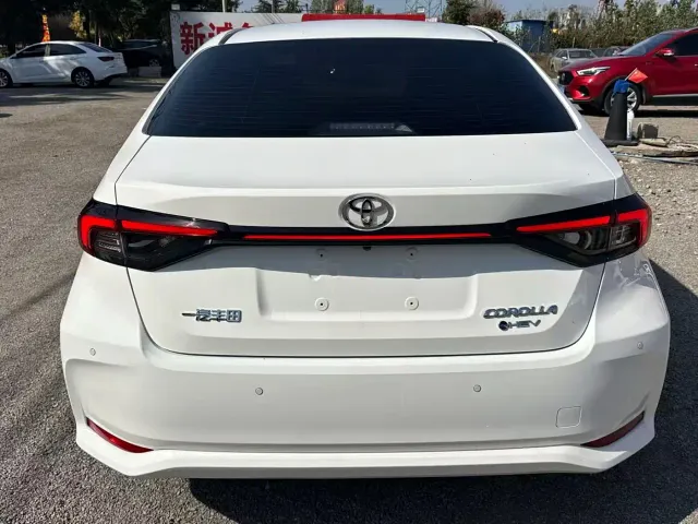 Toyota Corolla — Фото автомобиля 4