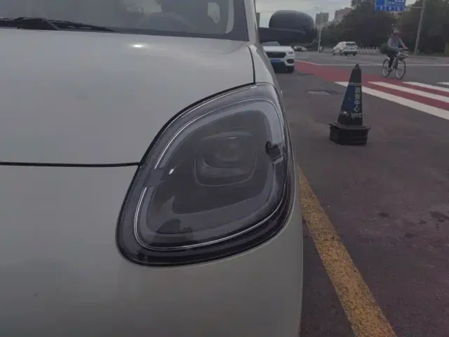 Wuling Hongguang Mini EV — Фото автомобиля 5
