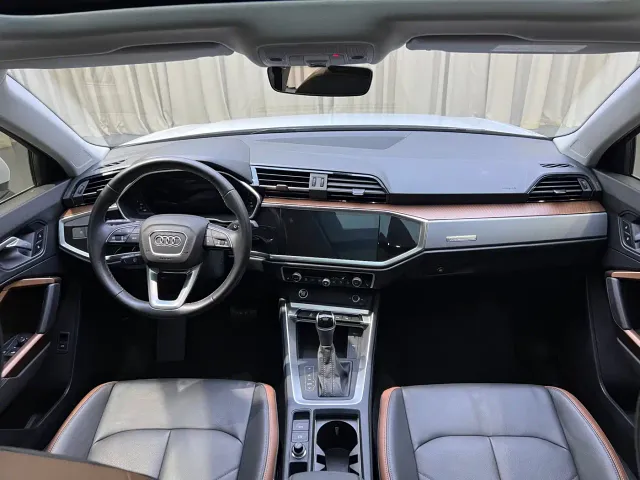 Audi Q3 — Фото автомобиля 9