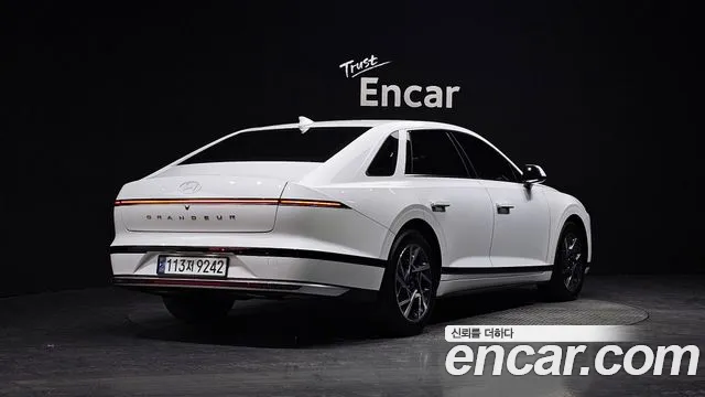 Hyundai Grandeur Grandeur (GN7) 2.5 Бензин 2WD — Фото автомобиля 2