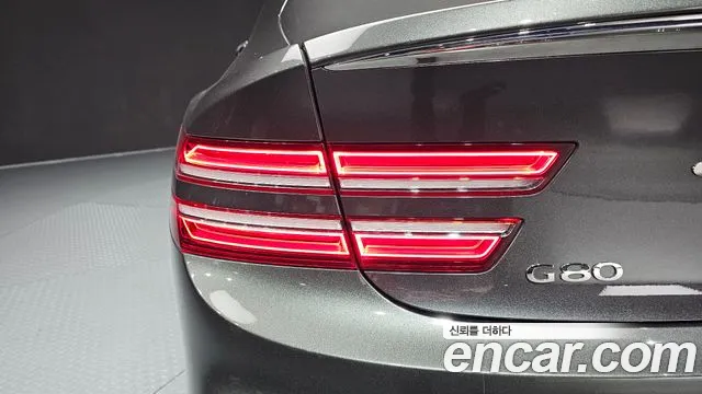 Genesis G80 Бензин 2.5 турбо AWD — Фото автомобиля 18
