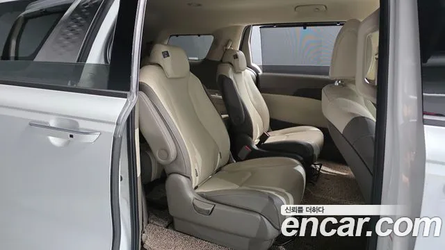 Kia Canival Carnival 4 поколение Дизель 9 мест Noblesse — Фото автомобиля 10
