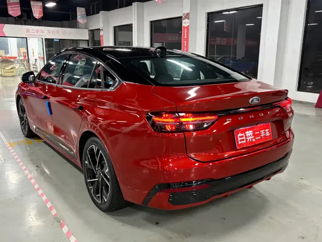 Ford Mondeo — Фото автомобиля 18