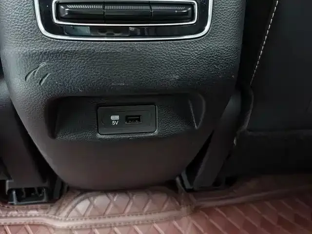 GAC Trumpchi M6 — Фото автомобиля 8