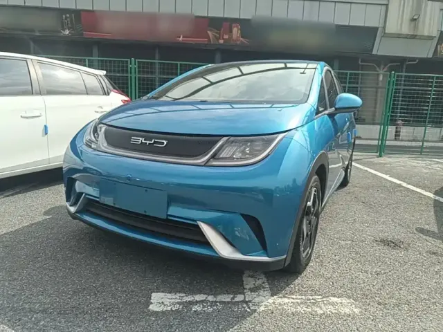 Фотография автомобиля — BYD Dolphin