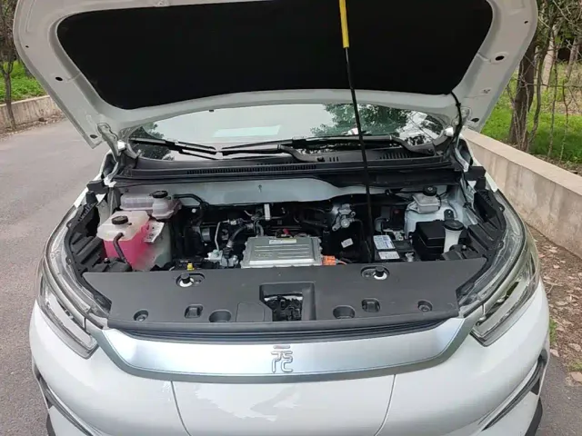 BYD Yuan Pro — Фото автомобиля 19