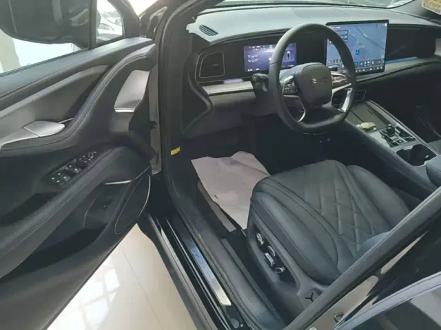 BYD Sealion 07 EV — Фото автомобиля 15
