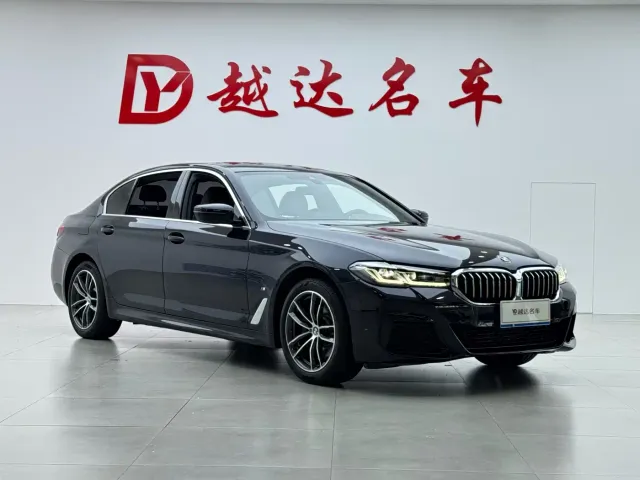 BMW 5 Series — Фото автомобиля 3