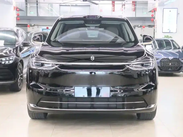 Aito M7 — Фото автомобиля 2