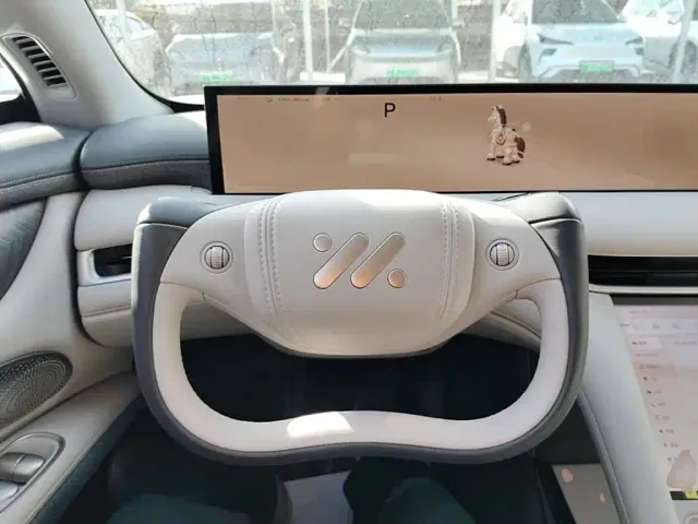 IM Motors LS6 — Фото автомобиля 10