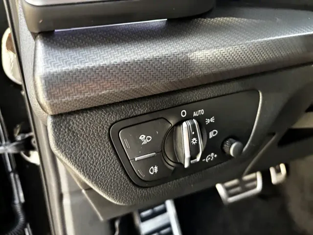 Audi Q5L Sportback — Фото автомобиля 15