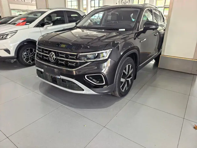 Фотография автомобиля — Volkswagen Tayron
