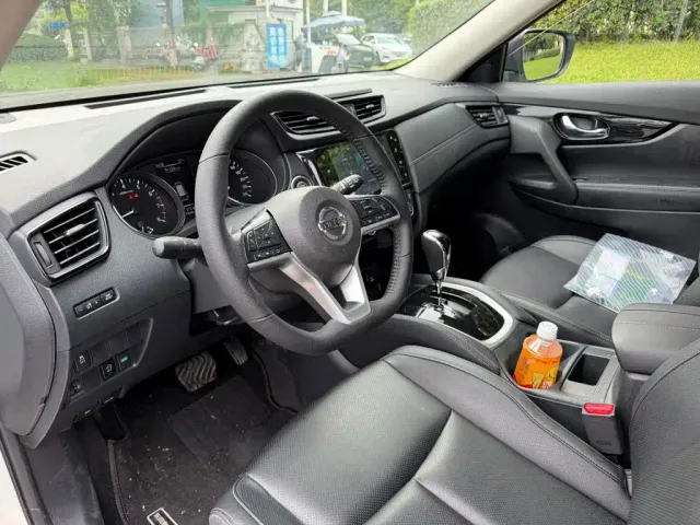 Nissan X-Trail — Фото автомобиля 7
