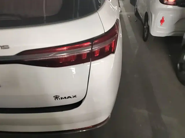 BYD Song MAX — Фото автомобиля 7