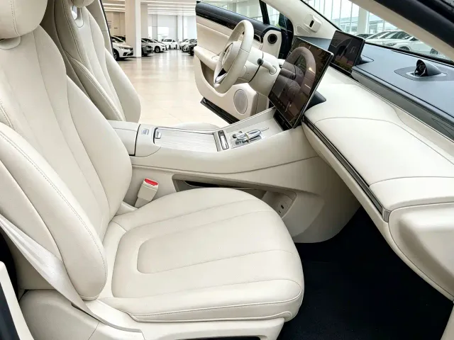 Luxeed S7 — Фото автомобиля 12