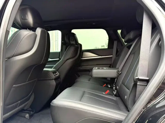 Cadillac XT5 — Фото автомобиля 9