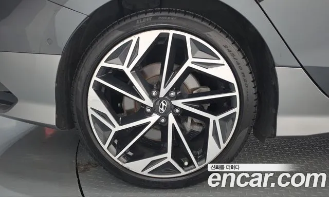 Hyundai Ioniq 6 — Фото автомобиля 5