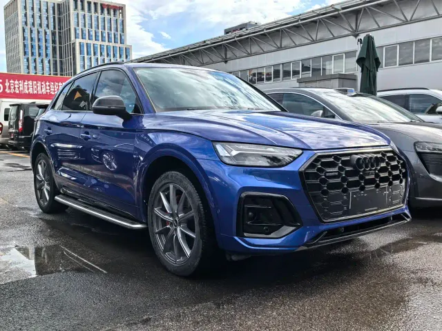 Audi Q5L — Фото автомобиля 3