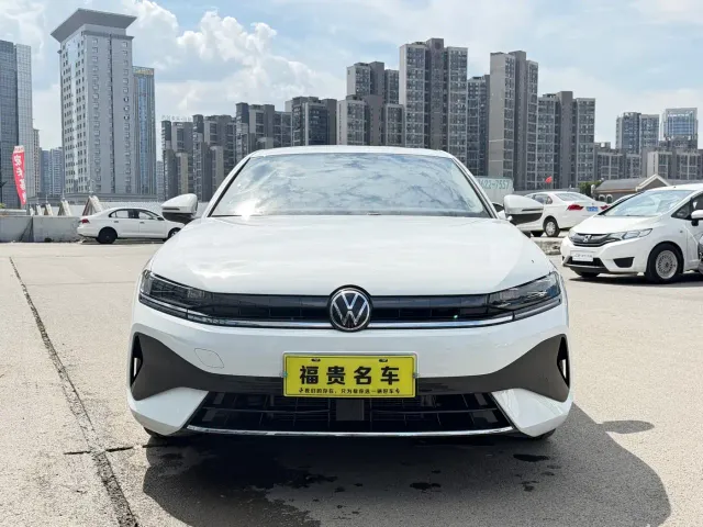 Volkswagen Sagitar — Фото автомобиля 2