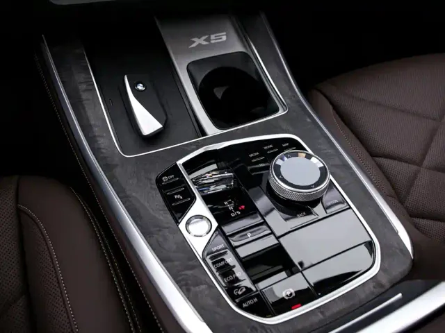 BMW X5 — Фото автомобиля 9