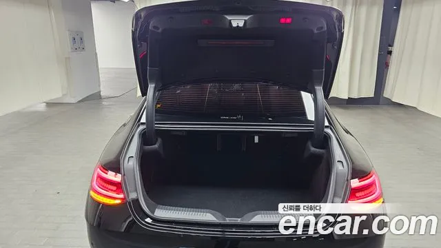 Mercedes-Benz CLS-Class — Фото автомобиля 16