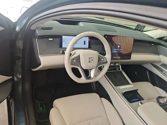 BYD Han L — Фото автомобиля 10
