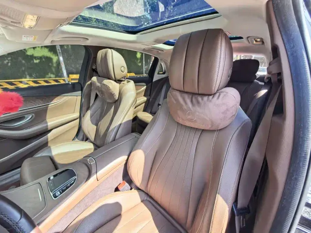 Mercedes-Benz E-Class — Фото автомобиля 7