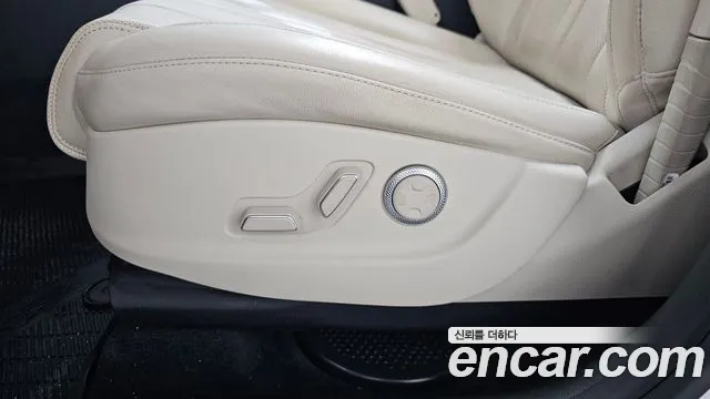 Genesis GV80 — Фото автомобиля 30