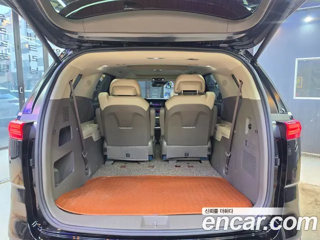 Kia Canival Carnival 4 поколение Бензин 7 мест Signature — Фото автомобиля 19