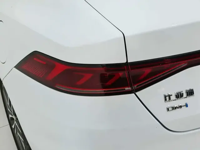 BYD Qin PLUS — Фото автомобиля 18