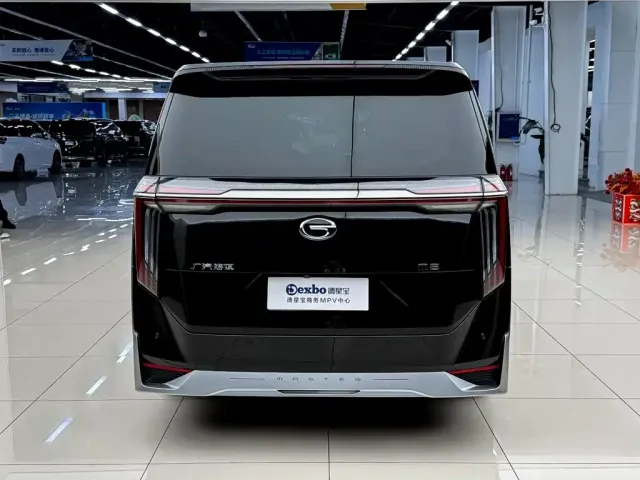 GAC Trumpchi M8 — Фото автомобиля 12