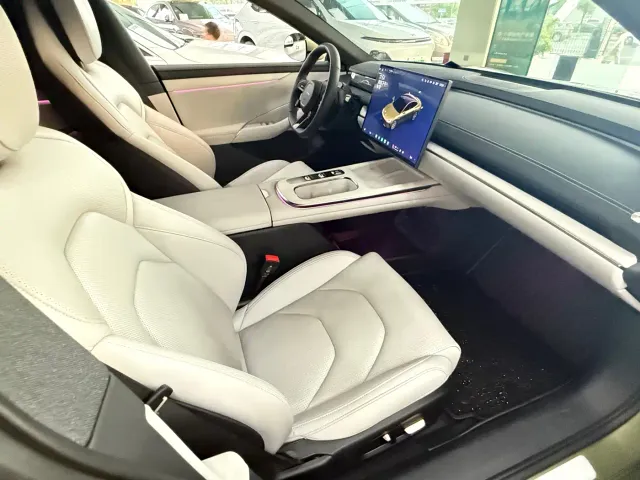 Xiaomi SU7 — Фото автомобиля 4