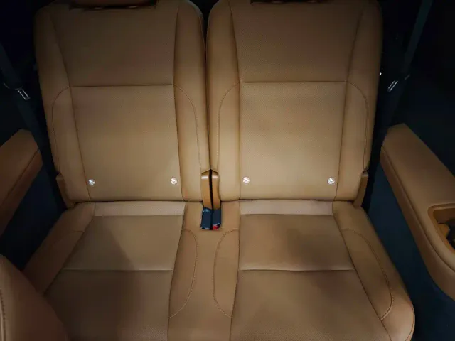 Li Auto L8 — Фото автомобиля 12