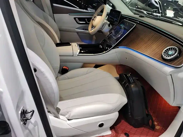 Mercedes-Benz Mercedes-Benz EQE SUV 2024 350 4MATIC Luxury Edition — Фото автомобиля 24